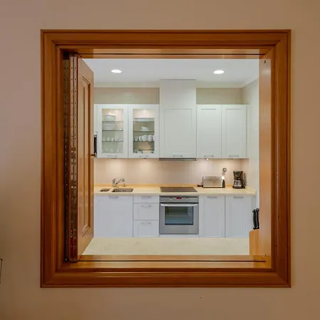 The Residences 公寓