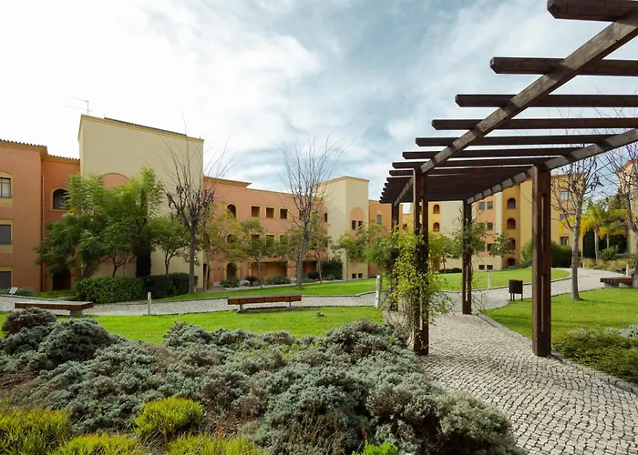 The Residences 아파트 *