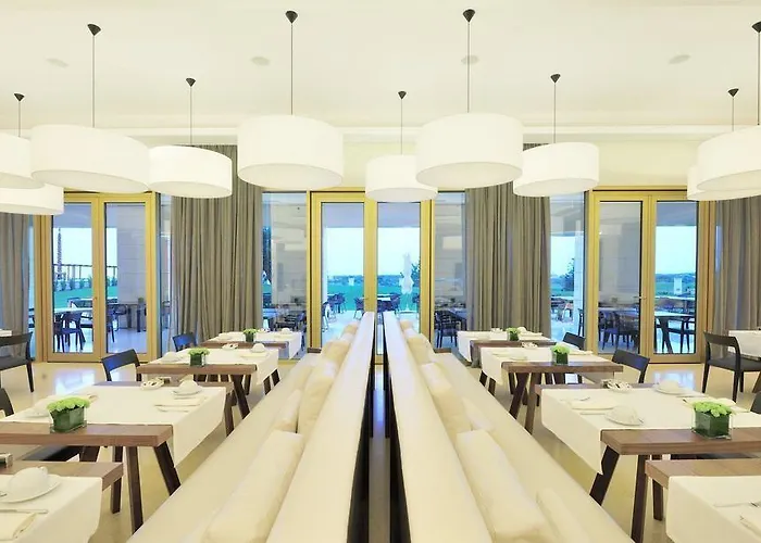 The Residences 아파트 빌라모라